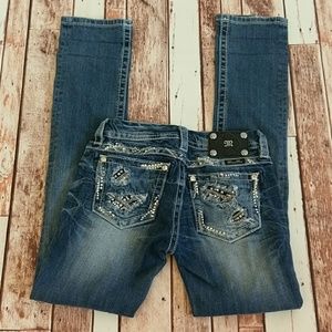 Miss me straight leg